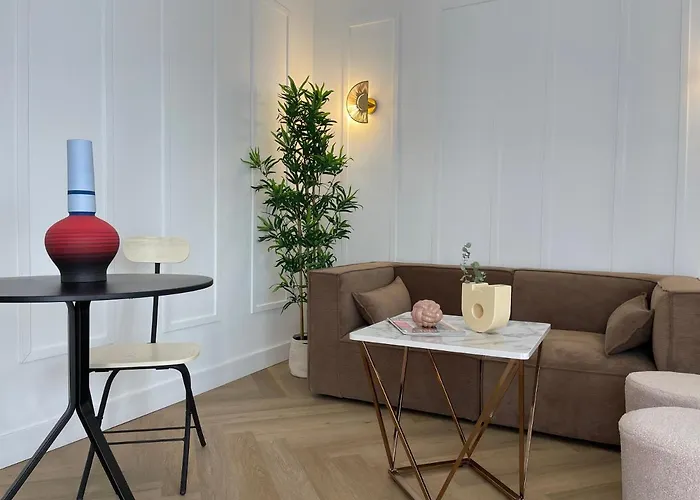VIDAL APARTAMENTOS con parking privado.